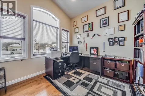 12337 Candlewood Drive Tecumseh ON N9K 0A3