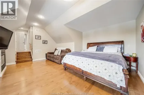 12337 Candlewood Drive Tecumseh ON N9K 0A3