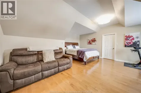 12337 Candlewood Drive Tecumseh ON N9K 0A3