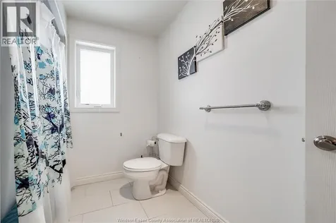 12337 Candlewood Drive Tecumseh ON N9K 0A3