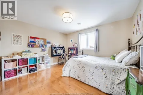 12337 Candlewood Drive Tecumseh ON N9K 0A3