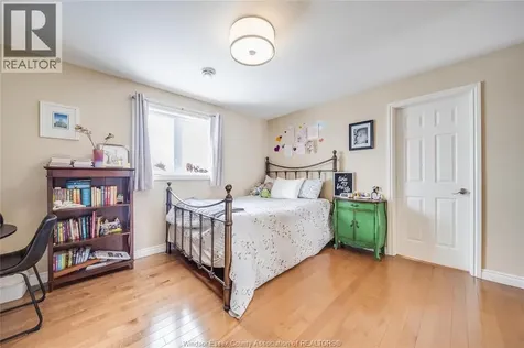 12337 Candlewood Drive Tecumseh ON N9K 0A3