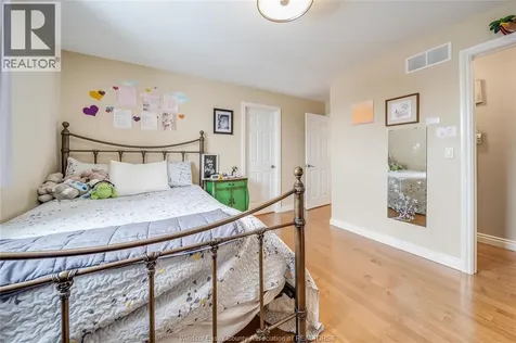 12337 Candlewood Drive Tecumseh ON N9K 0A3