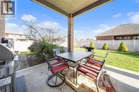 12337 Candlewood Drive Tecumseh ON N9K 0A3