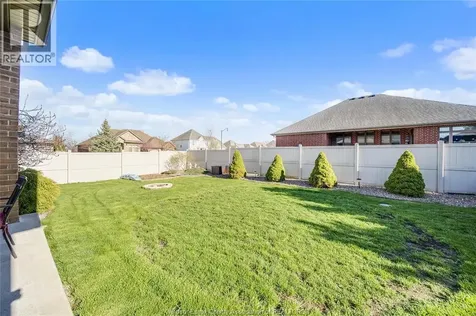 12337 Candlewood Drive Tecumseh ON N9K 0A3