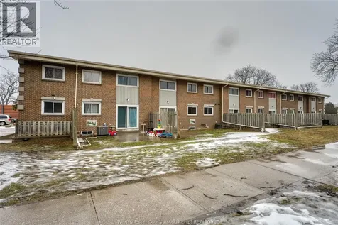 1930 Columbia Court Windsor ON N9E 1B1