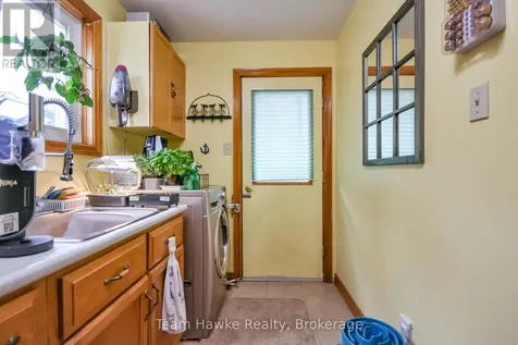 35 Brule Street Penetanguishene ON L9M 1J1