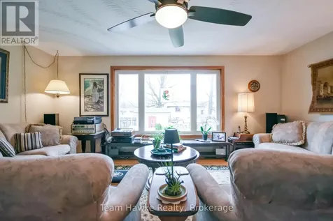 35 Brule Street Penetanguishene ON L9M 1J1