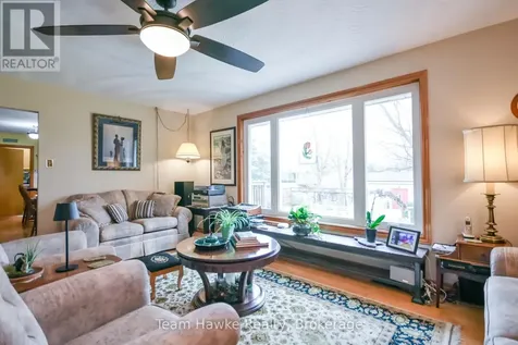 35 Brule Street Penetanguishene ON L9M 1J1