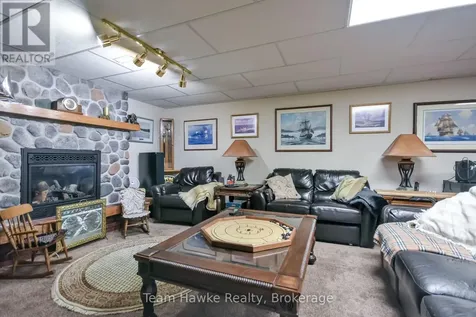 35 Brule Street Penetanguishene ON L9M 1J1