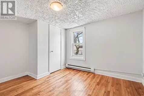 64 Cobourg Street Ottawa ON K1N 8G8