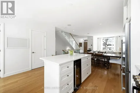526 Edison Avenue Ottawa ON K2A 3Y5