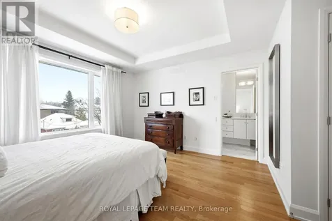 526 Edison Avenue Ottawa ON K2A 3Y5