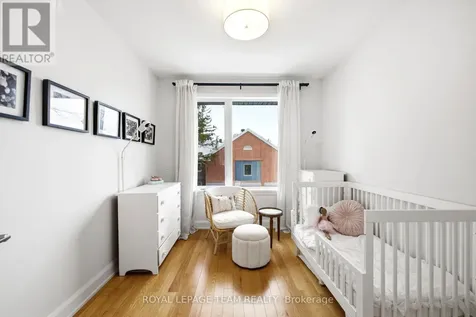 526 Edison Avenue Ottawa ON K2A 3Y5