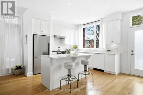 526 Edison Avenue Ottawa ON K2A 3Y5