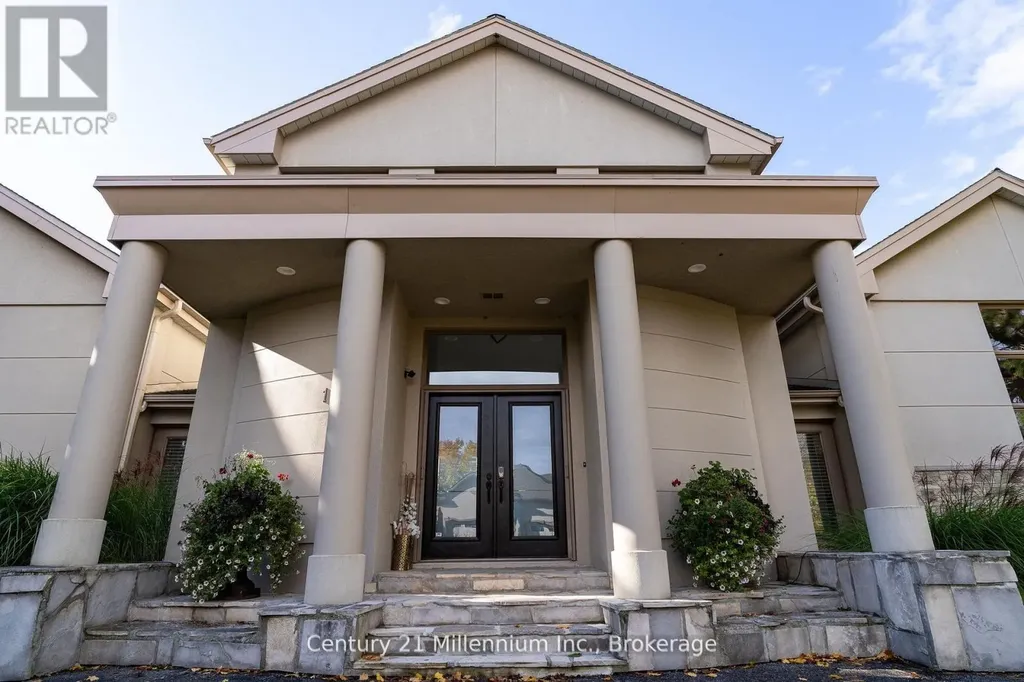 160 Grand Cypress Lane Blue Mountains ON L9Y 0K8