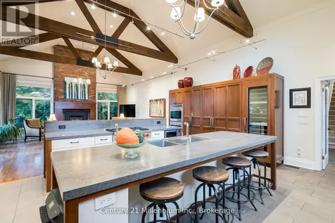 160 Grand Cypress Lane Blue Mountains ON L9Y 0K8