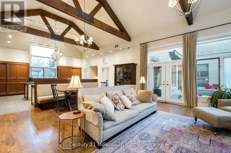 160 Grand Cypress Lane Blue Mountains ON L9Y 0K8