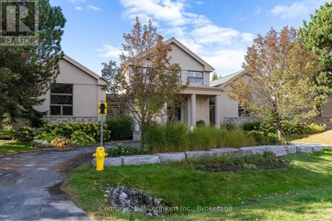 160 Grand Cypress Lane Blue Mountains ON L9Y 0K8