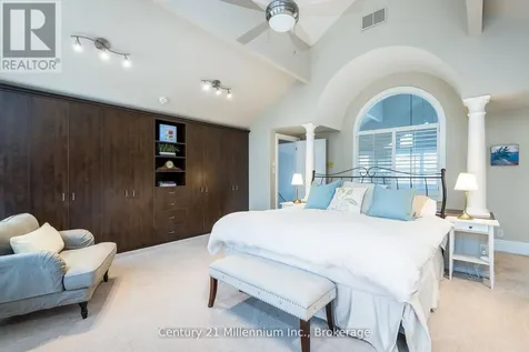 160 Grand Cypress Lane Blue Mountains ON L9Y 0K8
