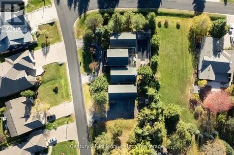 160 Grand Cypress Lane Blue Mountains ON L9Y 0K8