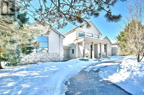 160 Grand Cypress Lane Blue Mountains ON L9Y 0K8