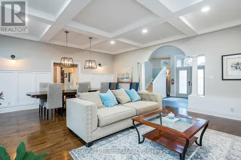 160 Grand Cypress Lane Blue Mountains ON L9Y 0K8