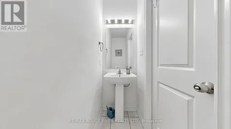 1099 Cameo Street Pickering ON L1V 1N8
