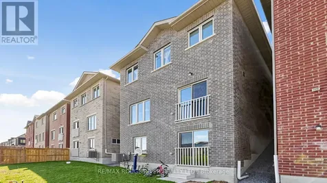 1099 Cameo Street Pickering ON L1V 1N8
