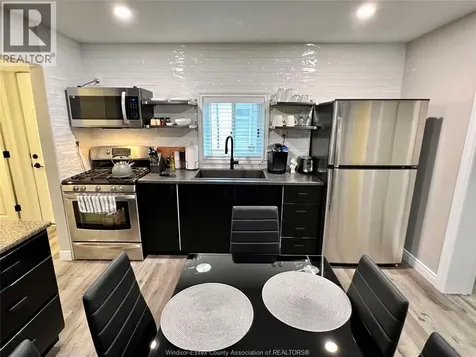 600 Park Street West Windsor ON N9A 5V6