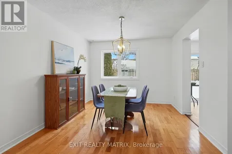 727 Brome Crescent Ottawa ON K4A 3G8