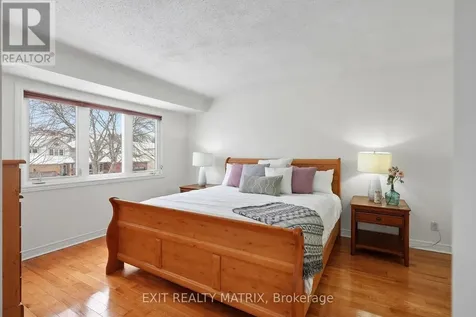 727 Brome Crescent Ottawa ON K4A 3G8