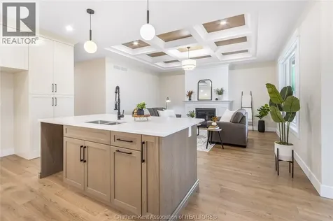 30 Rosewood Crescent Chatham ON N7M 0V4