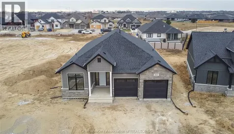 30 Rosewood Crescent Chatham ON N7M 0V4