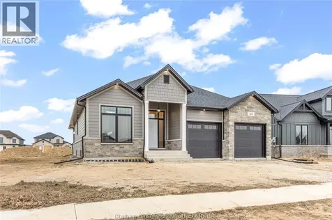 30 Rosewood Crescent Chatham ON N7M 0V4