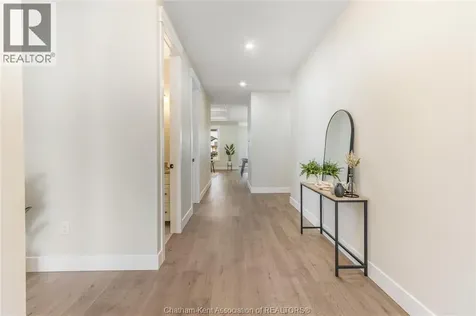 30 Rosewood Crescent Chatham ON N7M 0V4