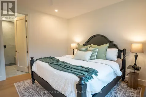 102 Barton Boulevard Blue Mountains ON N0H 1J0