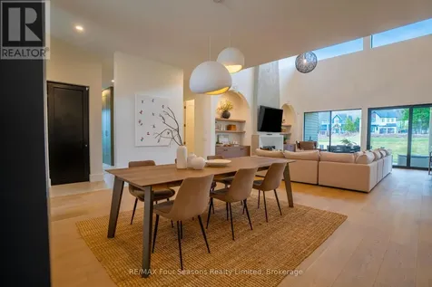102 Barton Boulevard Blue Mountains ON N0H 1J0