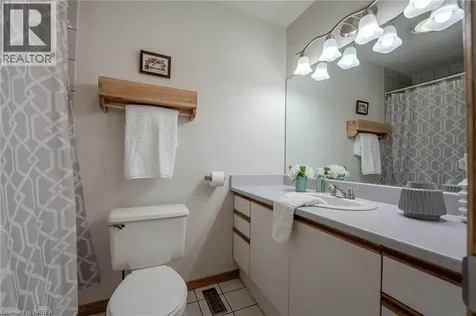 7163 Fayette Circle Mississauga ON L5N 1Y5