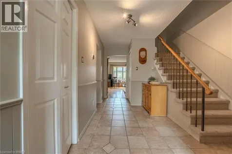 7163 Fayette Circle Mississauga ON L5N 1Y5
