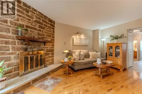 7163 Fayette Circle Mississauga ON L5N 1Y5