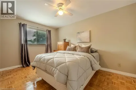 7163 Fayette Circle Mississauga ON L5N 1Y5
