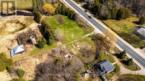 019556 Highway 6 South Bruce Peninsula ON N0H 2T0