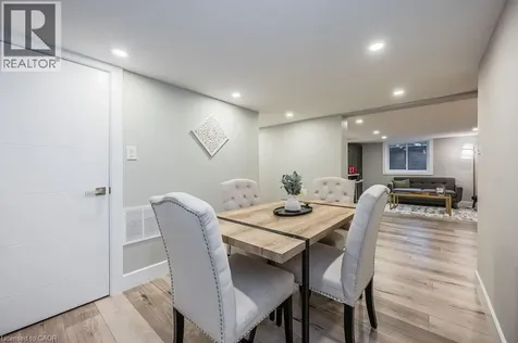 543 Dunbar Road South Kitchener ON N2M 2X1