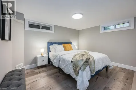 543 Dunbar Road South Kitchener ON N2M 2X1