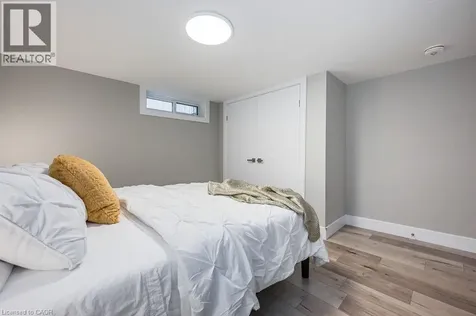 543 Dunbar Road South Kitchener ON N2M 2X1