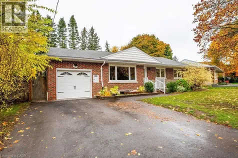 543 Dunbar Road South Kitchener ON N2M 2X1