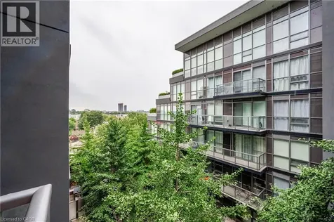 15 James Finlay Way Toronto ON M3M 0B3