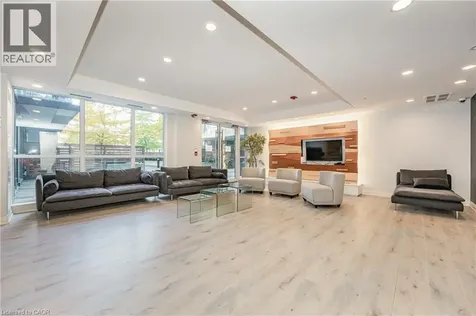 15 James Finlay Way Toronto ON M3M 0B3