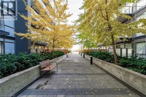 15 James Finlay Way Toronto ON M3M 0B3